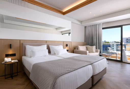 DOUBLE ROOM CITY VIEW